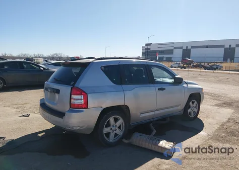 2010 Jeep Compass Sport from USA, damaged, VIN 1J4NT4FB9AD604812